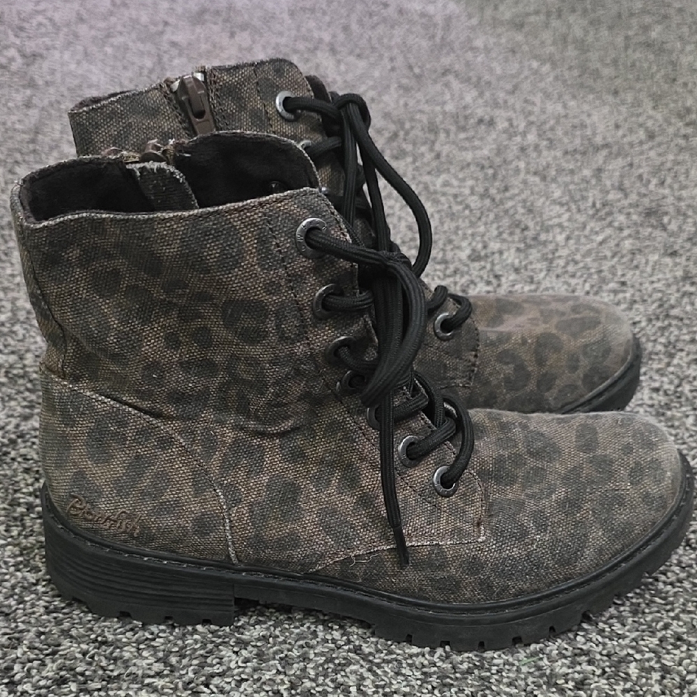 Leopard Print Lace-Up Boots